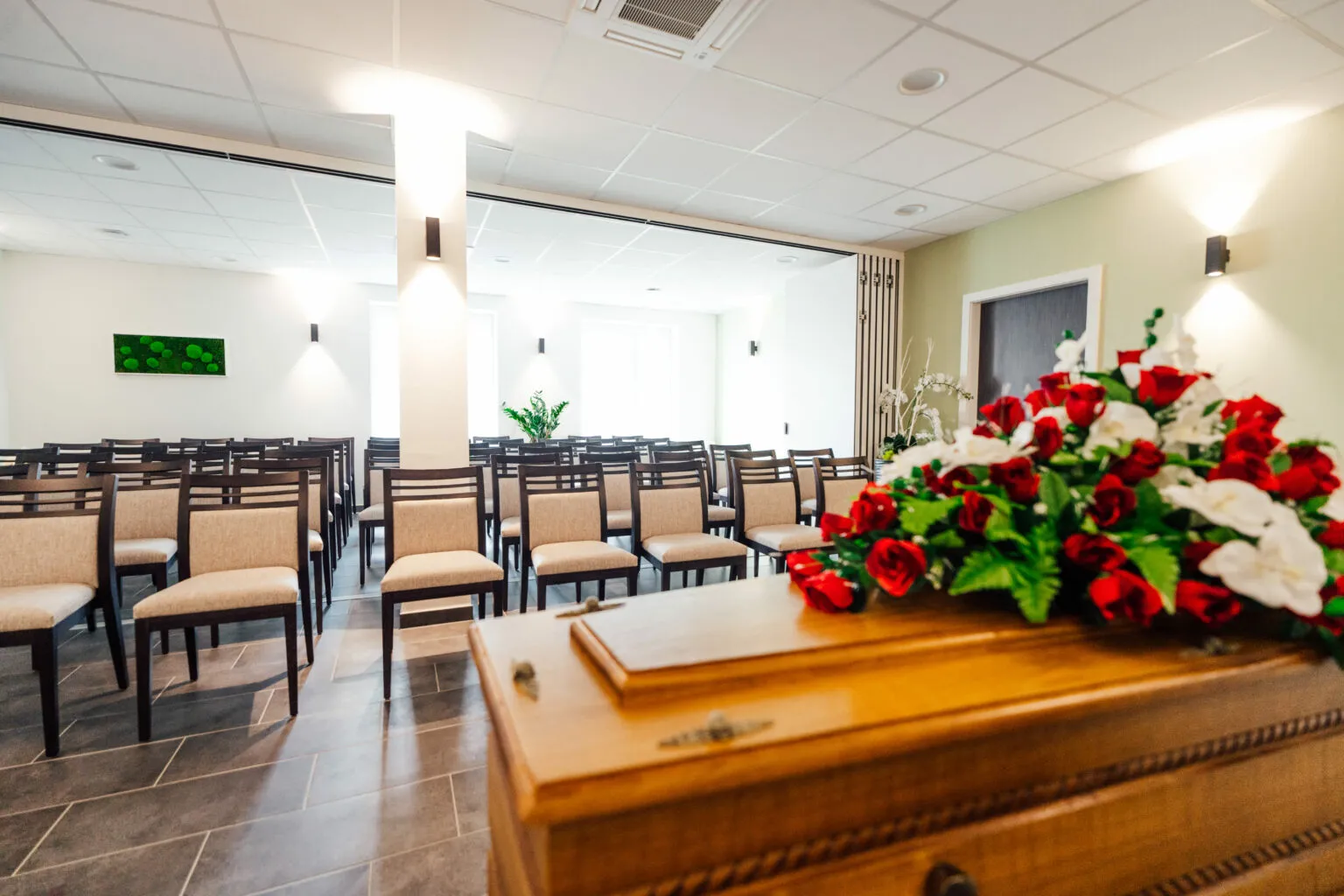 Salle de cérémonie funéraire et d'adieu aux Pompes Funèbres Rohfritsch